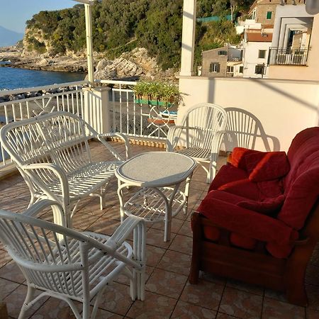 Sapphire Rooms Massa Lubrense Exterior photo